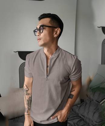 Jump Cuts Solid Men Henley Neck Brown T-Shirt