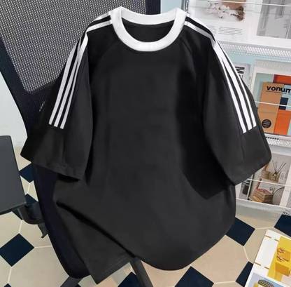 youngcash Solid Men Round Neck Black T-Shirt