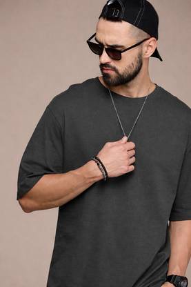 Roadster Solid Men Round Neck Grey T-Shirt