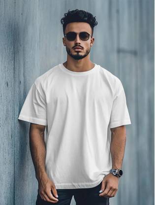 FURRR Solid Men Round Neck White T-Shirt
