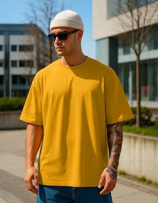 Veirdo Solid Men Round Neck Yellow T-Shirt