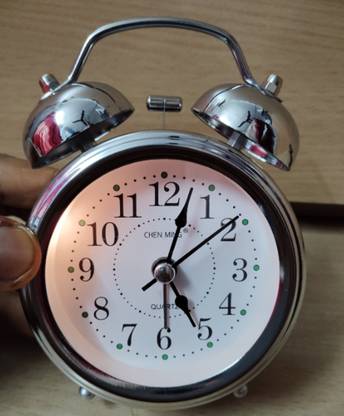 Manashu Analog Silver Clock