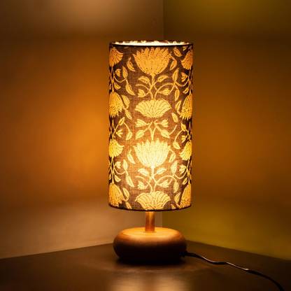 ExclusiveLane 'Blooming Table Lamp