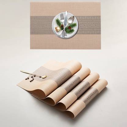 YELONA Rectangular Pack of 4 Table Placemat