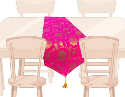 VIREO Pink 178 cm Table Runner
