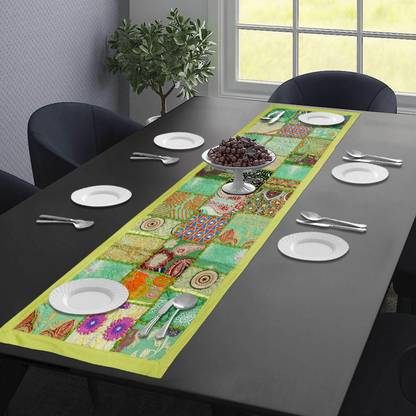 iinfinize Light Green 152 cm Table Runner