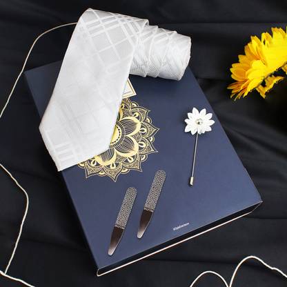 PELUCHE The Perfect Choice Box Gift Box Solid Men Tie