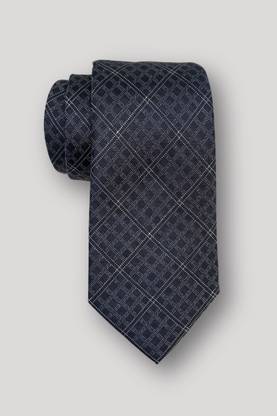 the tie hub Checkered Tie