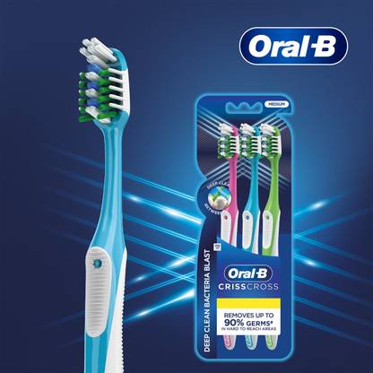 Oral-B Crisscross Bacteria Blast Deep Clean, Soft Toothbrush
