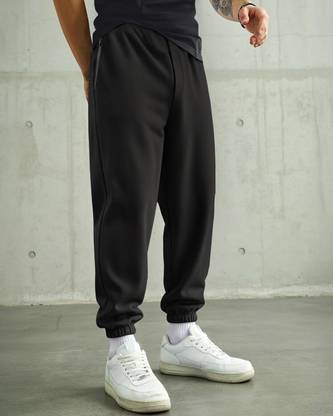 BEWAKOOF Solid Men Black Track Pants