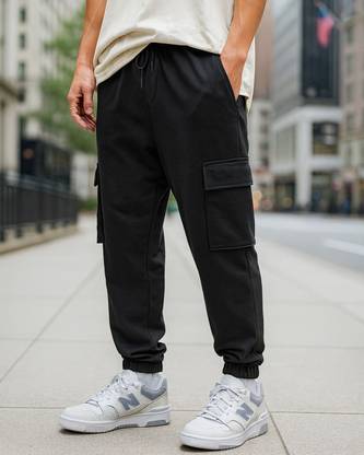 BEWAKOOF Solid Men Black Track Pants