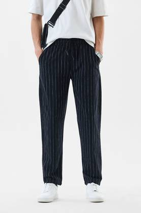 Snitch Straight Fit Men Black Trousers