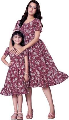 Aabhilasha Printed Mother & Daughter Dress Twinning Set