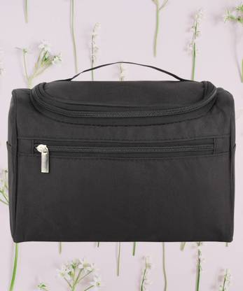 RRK IMPORT AND EXPORT Cosmetic Pouch