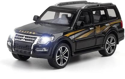 Skstore 1:32 for Mitsubishi Pajero SUV Alloy Model Diecasts Metal Simulation Sound Light