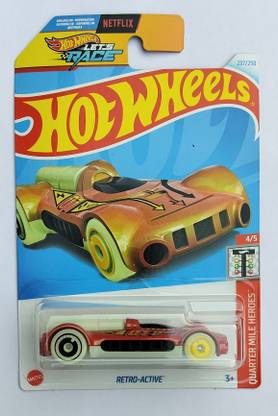 HOT WHEELS QUARTER MILE HEROES 4/5 RETRO ACTIVE TOY CAR