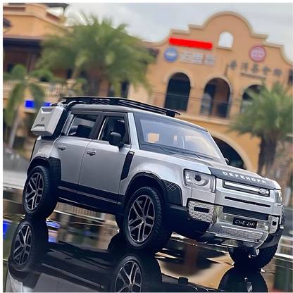 HBT Land Rover Defender 1:24 Die-Cast Model Car | Pull-Back Mechanism, Light & Sound