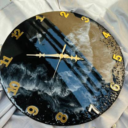 Clovecart Analog 18 cm X 18 cm Wall Clock