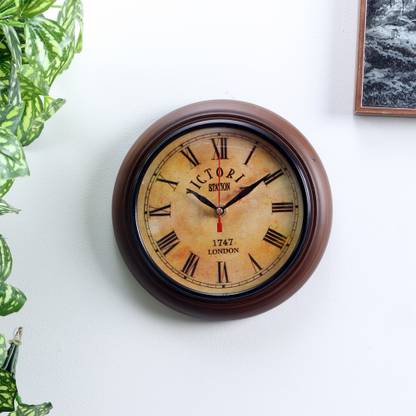 BEVERLY STUDIO Analog 25 cm X 25 cm Wall Clock