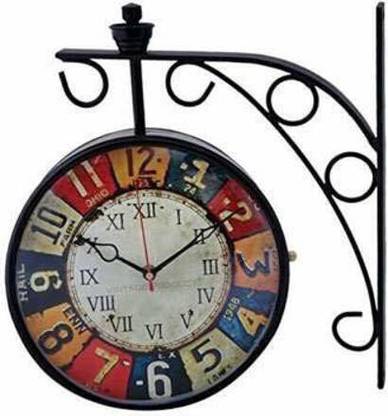 Nutts Analog 20 cm X 20 cm Wall Clock