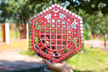 Sumaya Arts Lippan Art, Red color circle handmade 12inch, For wall Decoration and Gifting