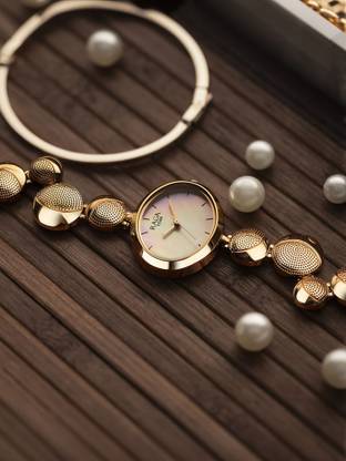Titan Raga Power Pearls Raga Power Pearls Analog Watch  - For Women