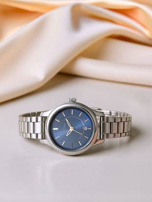 Titan Titan Karishma with Date Blue Dial Silver MetalStrap Analog Watch  - For Women