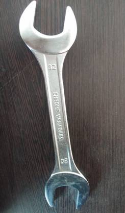 TAPARIA TA-30X32 DOUBLE END SPANNER TA-30X32 DOUBLE END SPANNER Double Sided Open End Wrench