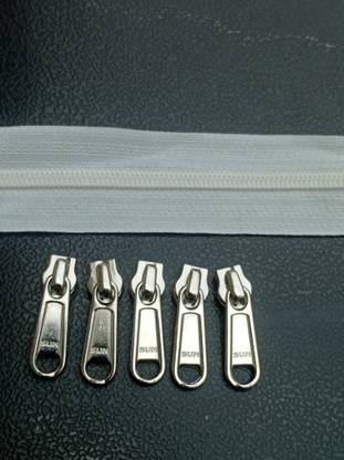 Togline ZIP NO. 5 ,5 MTR WHITE ZIP AND 5 STAINLESS STEEL RUNNER White Nylon Two Way Open-ended Zipper