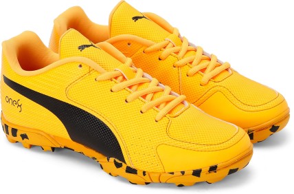 puma cricket shoes one 8