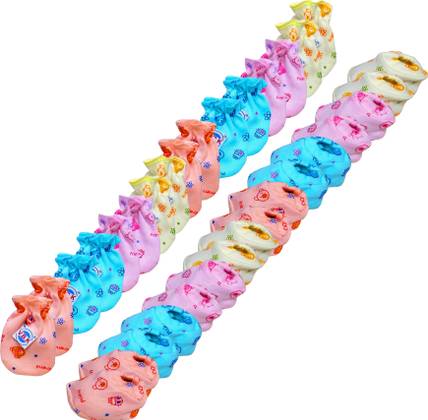 V.B.K Baby Boys and Baby Girls Combo / Gift Set Of Hand Mittens (Gloves) (8 Pairs) and Leg Booties (Socks) (8 Pairs), Pure Hosiery Soft Skin Friendly Fabric, 0 to 6 Months.