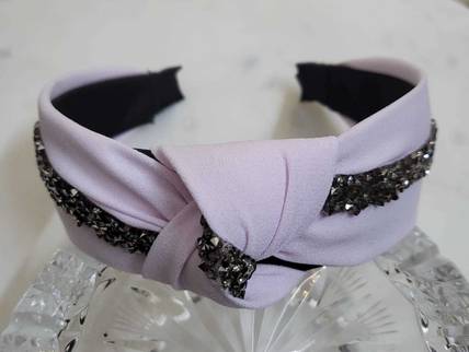 DEEPTI CHANDNA DESIGNS Knot Elegant, Fancy, Latest High-Quality Handmade Hair Band with Beads Lace Hair Band