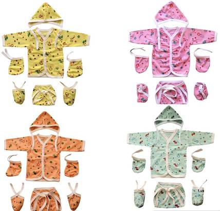 4infantsonly Baby Boys & Baby Girls Casual T-shirt Cap, Mitten, Bootie, Shorts, Bib