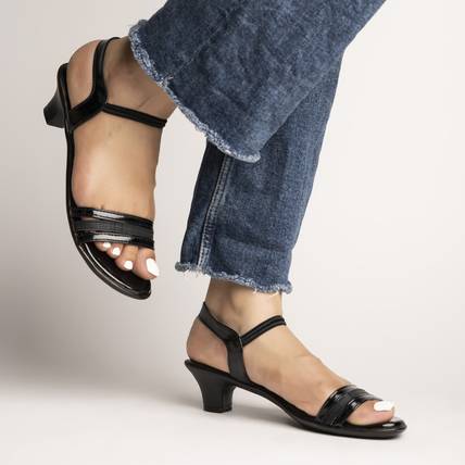 SHOETOPIA Girls Sling Back Heels