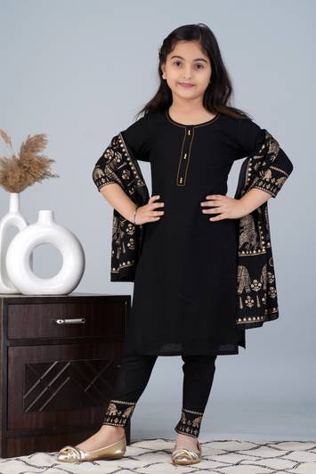 CHANDRAWAT Girls Festive & Party Kurta and Dupatta Set