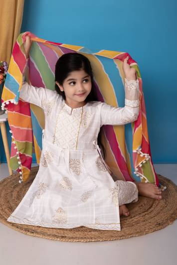 barkatdesigningplanet Girls Festive & Party Kurta and Pyjama Set