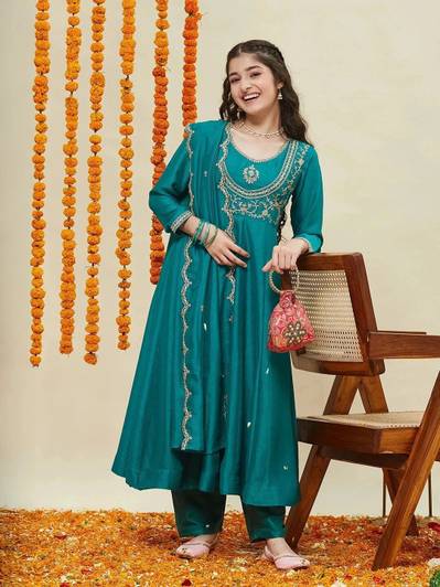 Curly Tales Girls Festive & Party Kurta and Dupatta Set