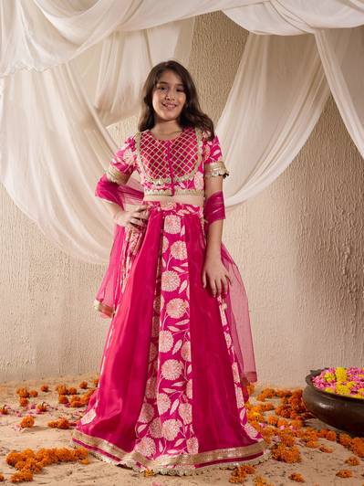 Pspeaches Girls Lehenga Choli Ethnic Wear Self Design Lehenga, Choli and Dupatta Set