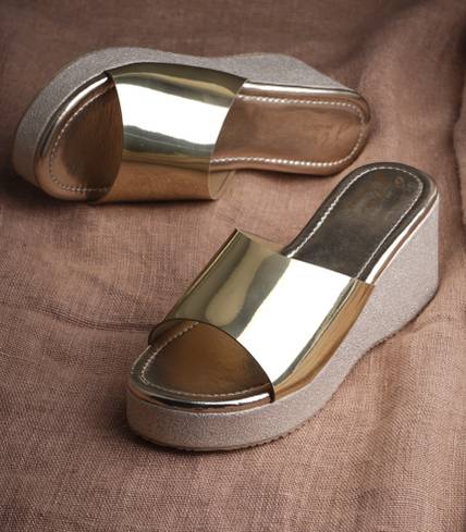 jm looks Girls Slip-on Wedges