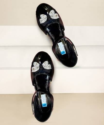 Ideal COLLECTION Girls Velcro Flats