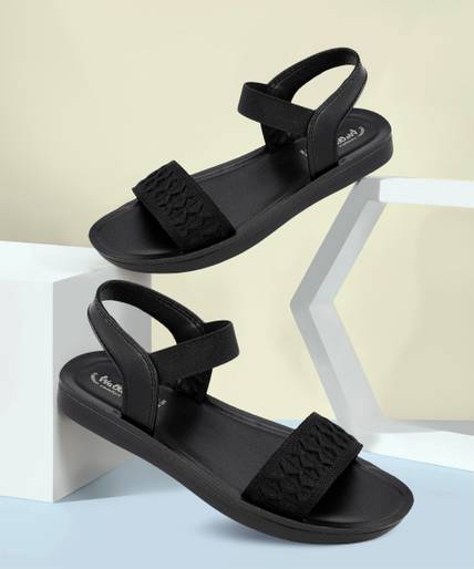 WALKAROO Girls Slip-on Flats