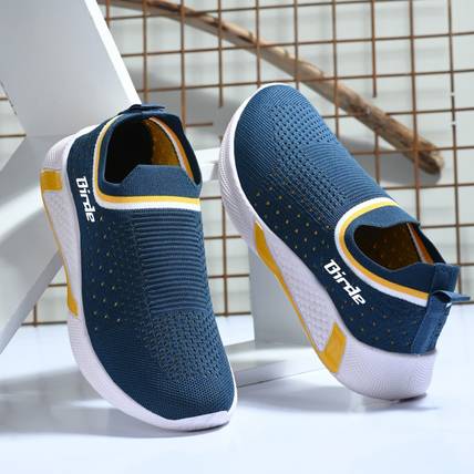 Birde Boys Slip on Walking Shoes