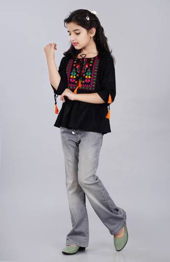 DMP EXPORT Girls Casual Rayon Peplum Top