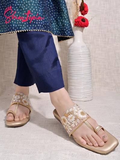 SHOETOPIA Girls Slip-on Flats