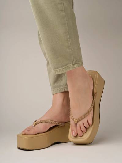 SHOETOPIA Girls Slip-on Wedges