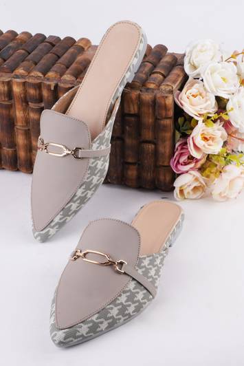 SELFIEE Girls Slip-on Mule(Slip ons)