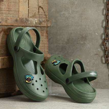 Birde Girls Buckle Clogs