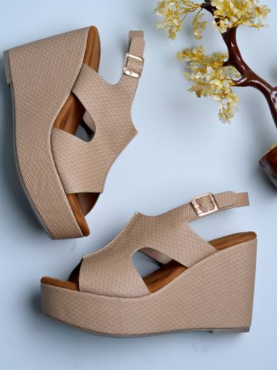 SHOETOPIA Girls Buckle Wedges