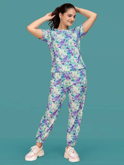 HouseOfCommon Tshirt Pant Co-ords Set