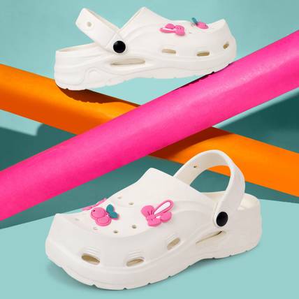 Birde Girls Buckle Clogs